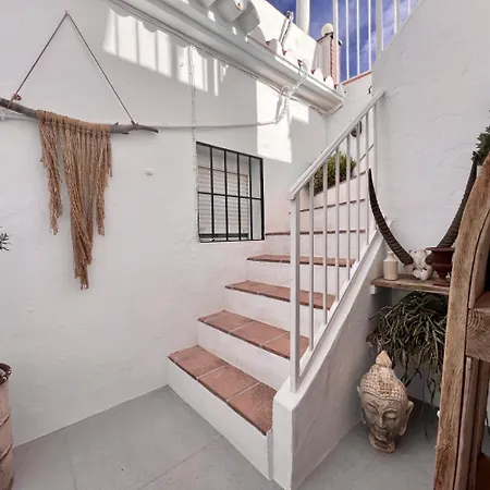 Nidos Apartments,