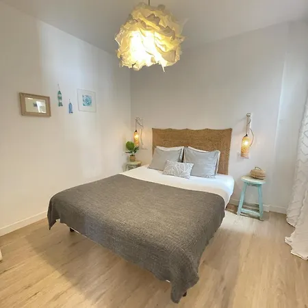 Nidos Apartments, *